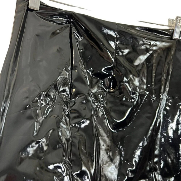 Windsor Pleather Black Mini Skirt Size Small Hem Slit Cocktail Club Evening - Picture 4 of 7